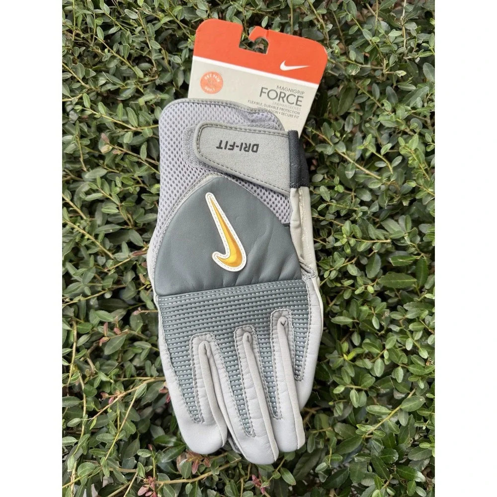 Nike Magnigrip Force Lineman Football Gloves XL - NEW